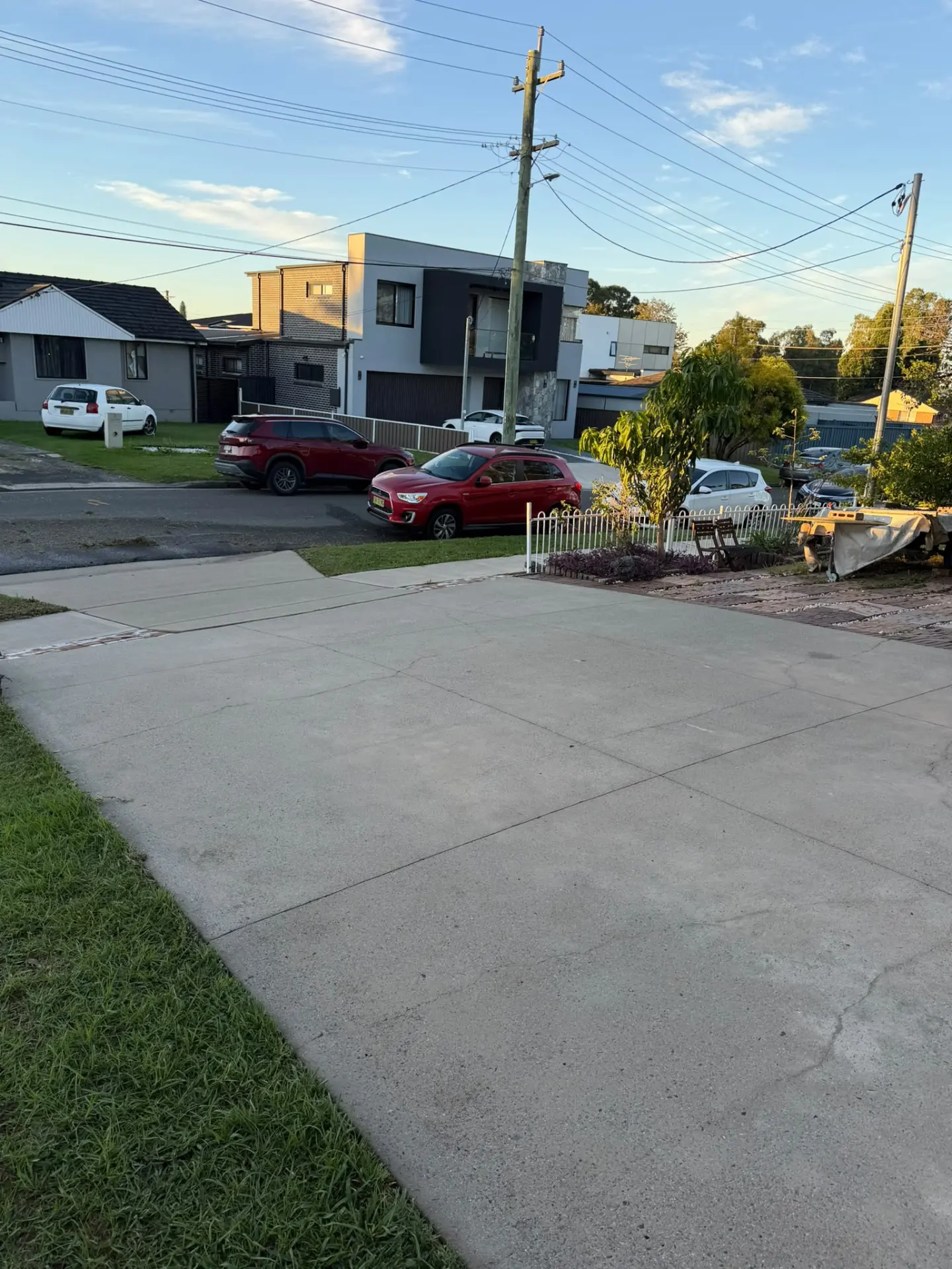 Freshly cleaned residential driveway in Sydney
